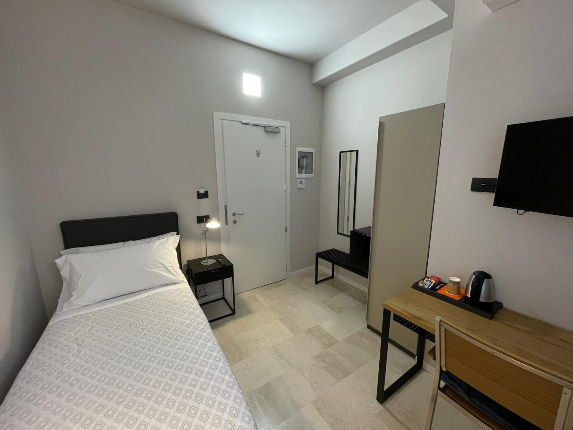 La Galleria Lodge Parma Exteriör bild