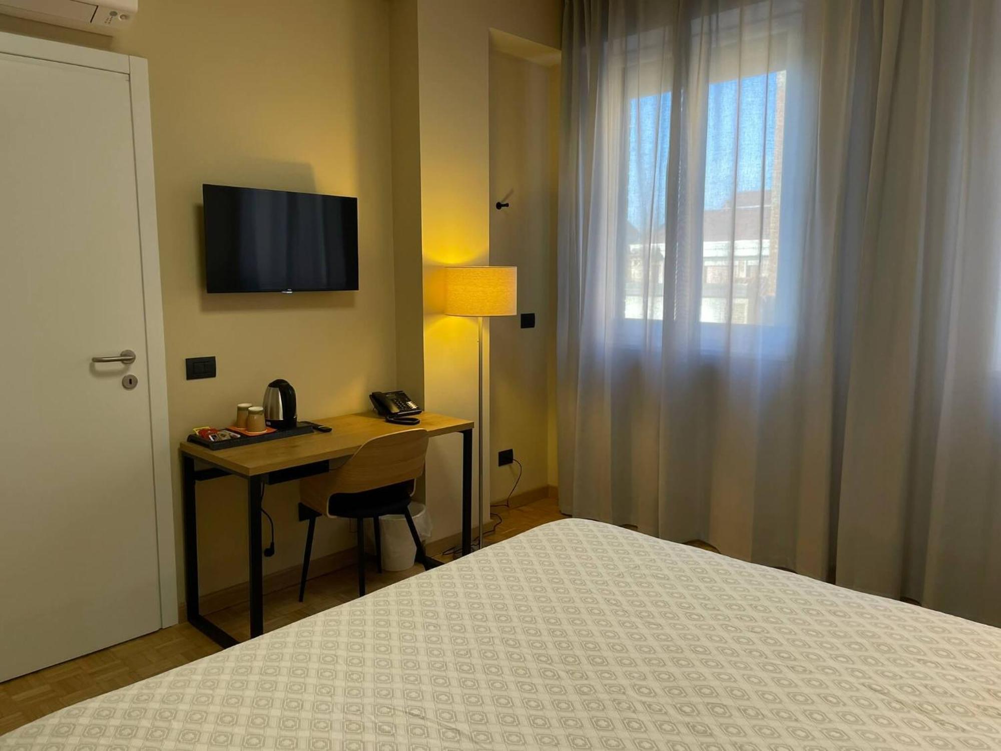 La Galleria Lodge Parma Exteriör bild