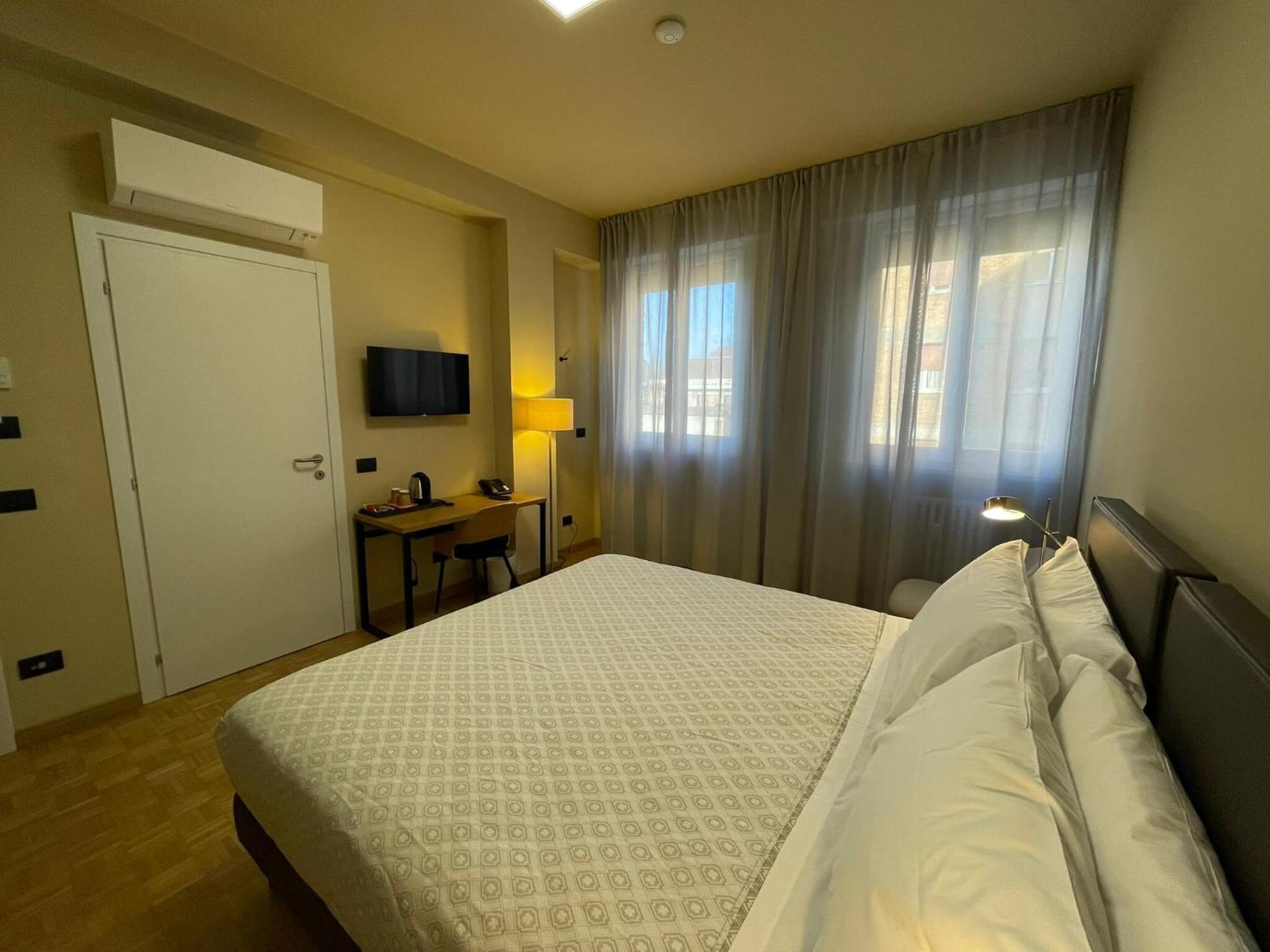 La Galleria Lodge Parma Exteriör bild