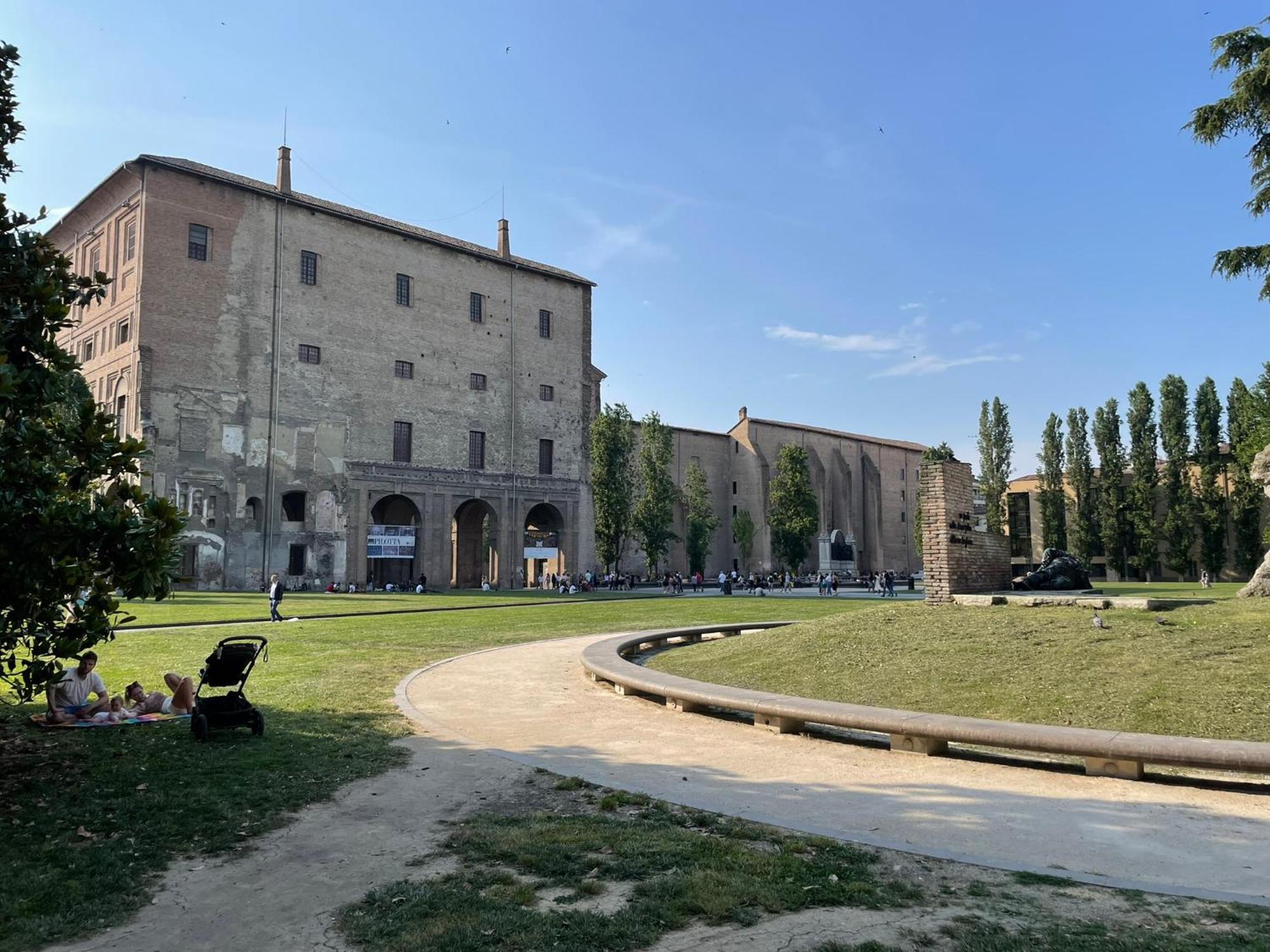 La Galleria Lodge Parma Exteriör bild